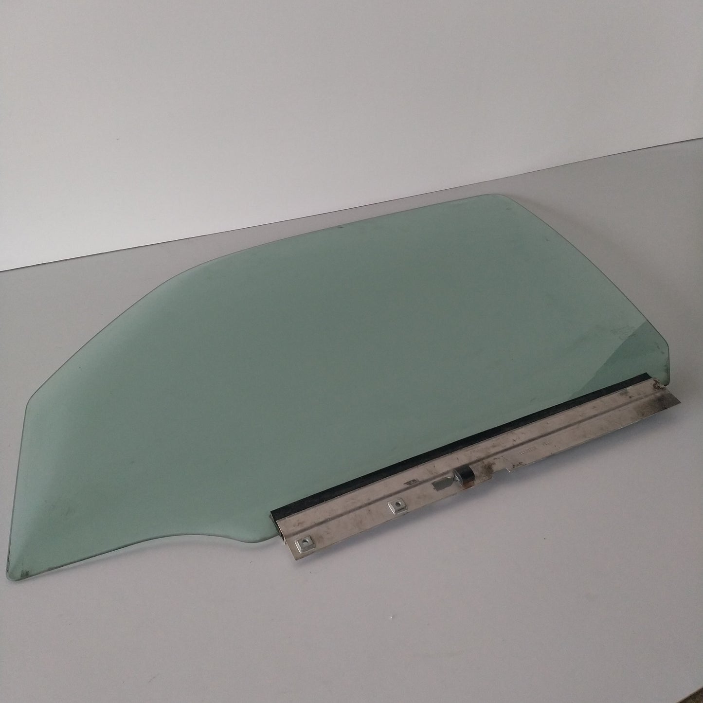 Стъкло предна лява врата Opel Meriva A