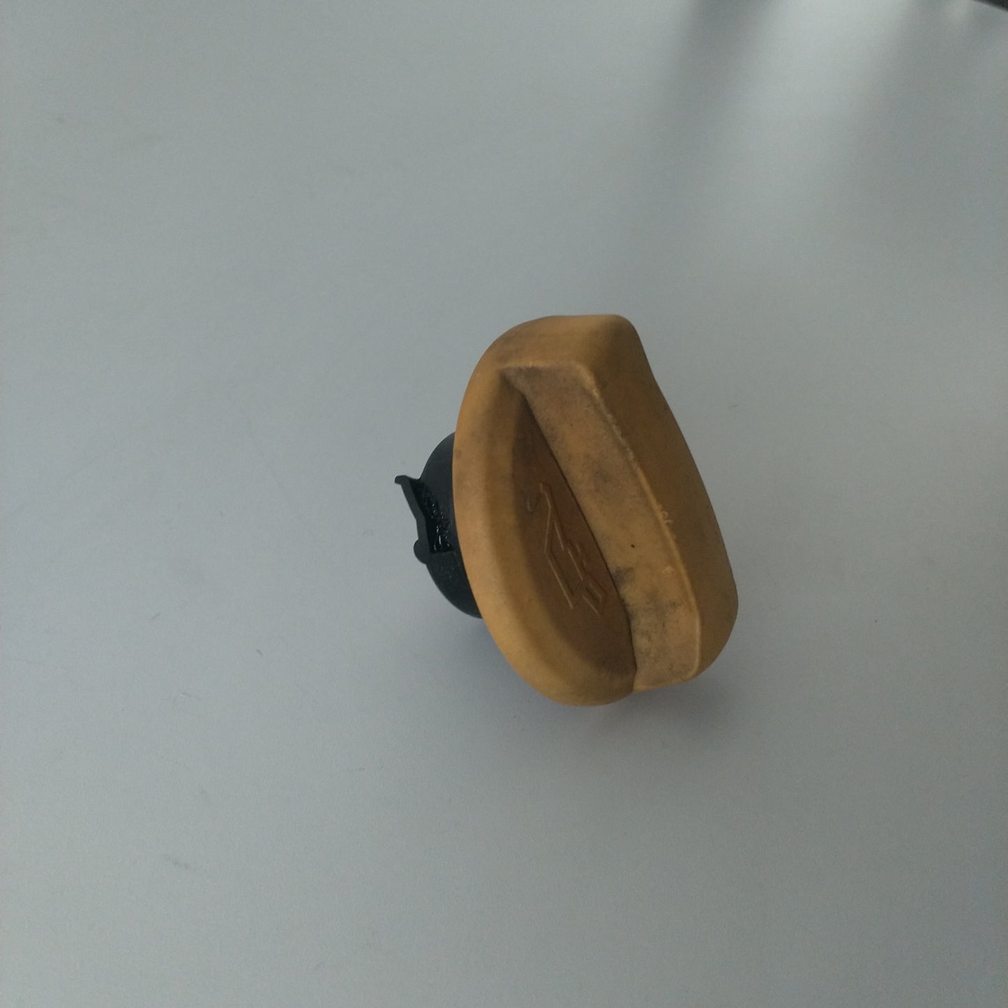 Капачка гърловина за наливане на масло Opel Мерва А