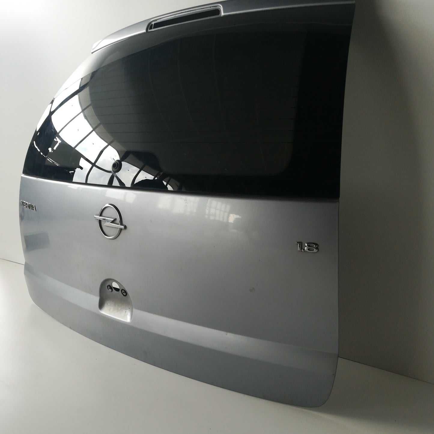 Heckdeckel graumetallic Z163 getöntes Glas Opel Meriva A