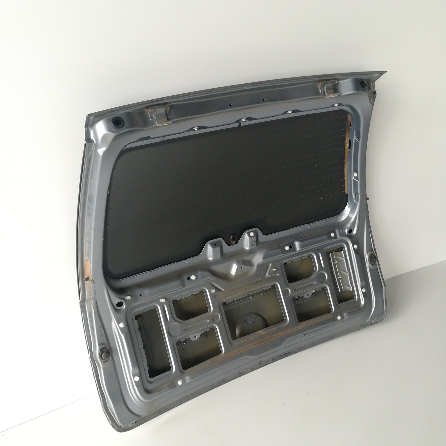 Heckdeckel graumetallic Z163 getöntes Glas Opel Meriva A