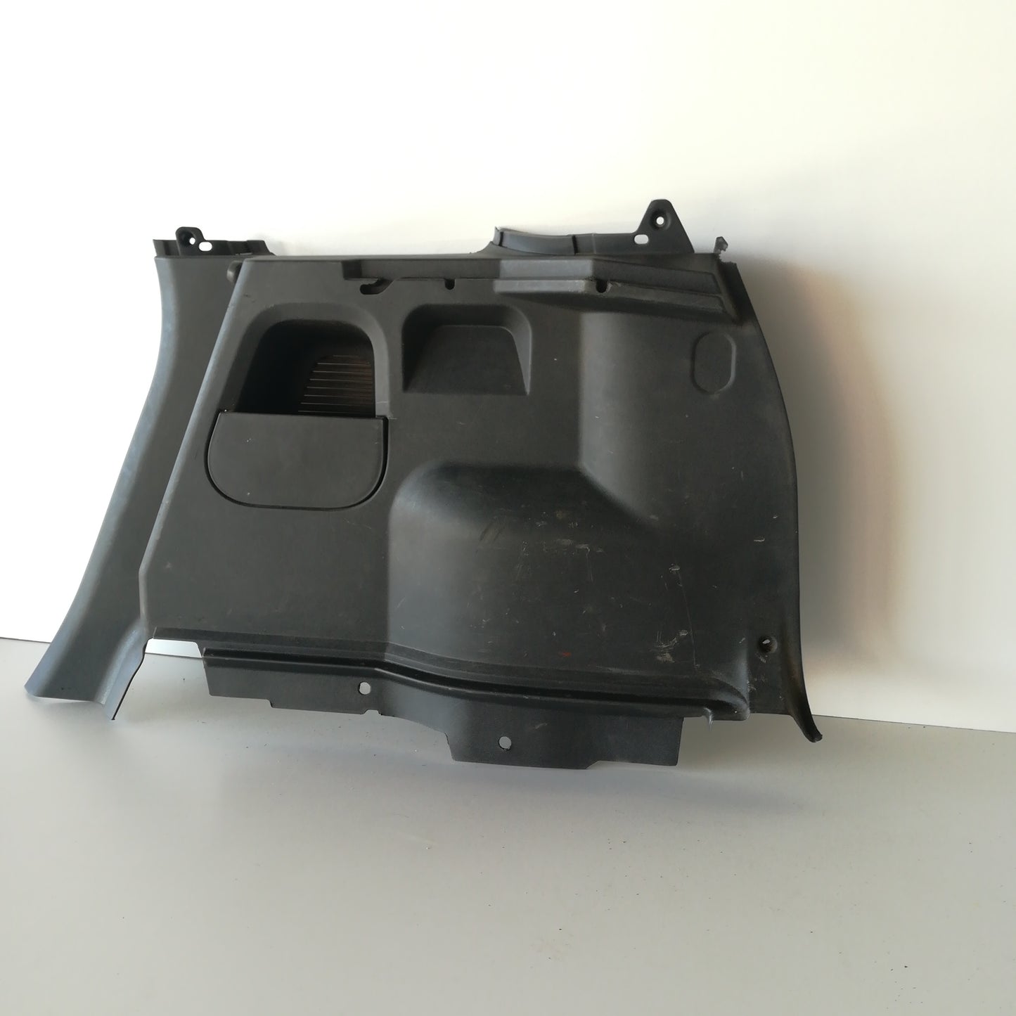 Панел страничен десен в багажник Opel Meriva A