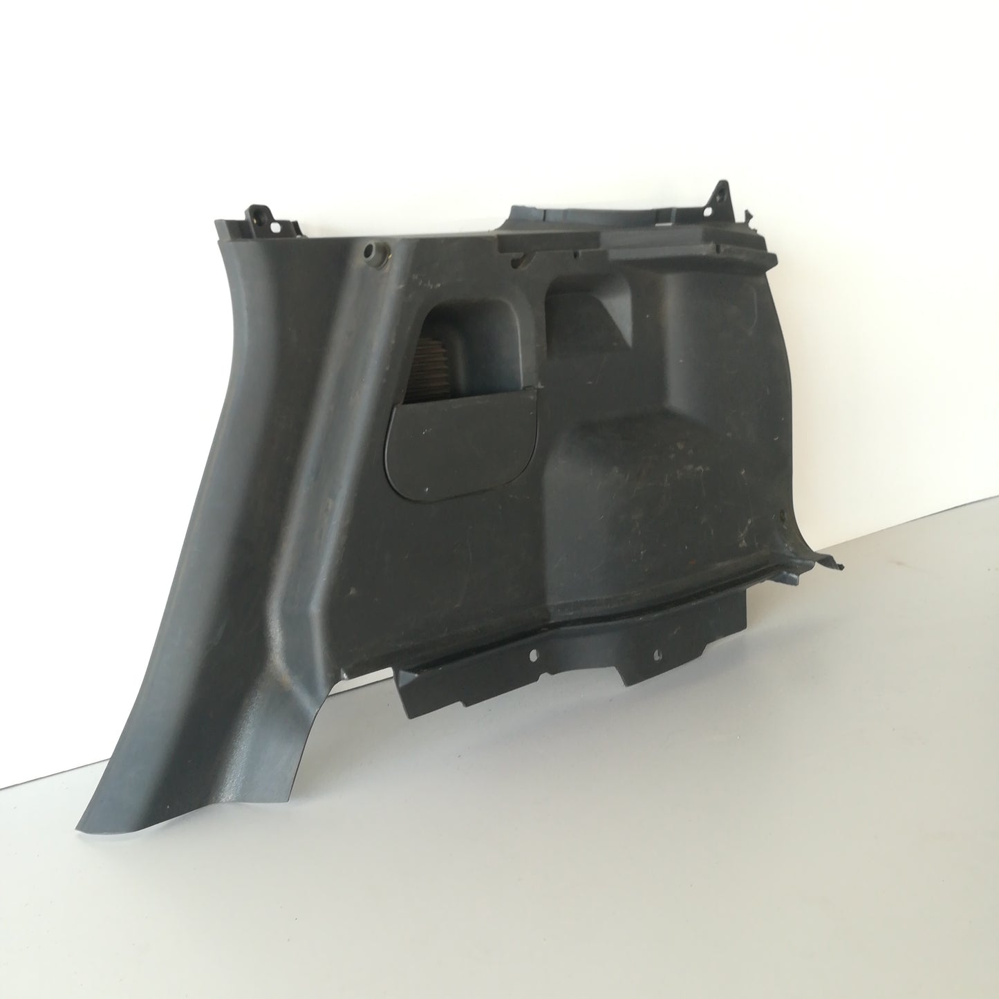 Панел страничен десен в багажник Opel Meriva A