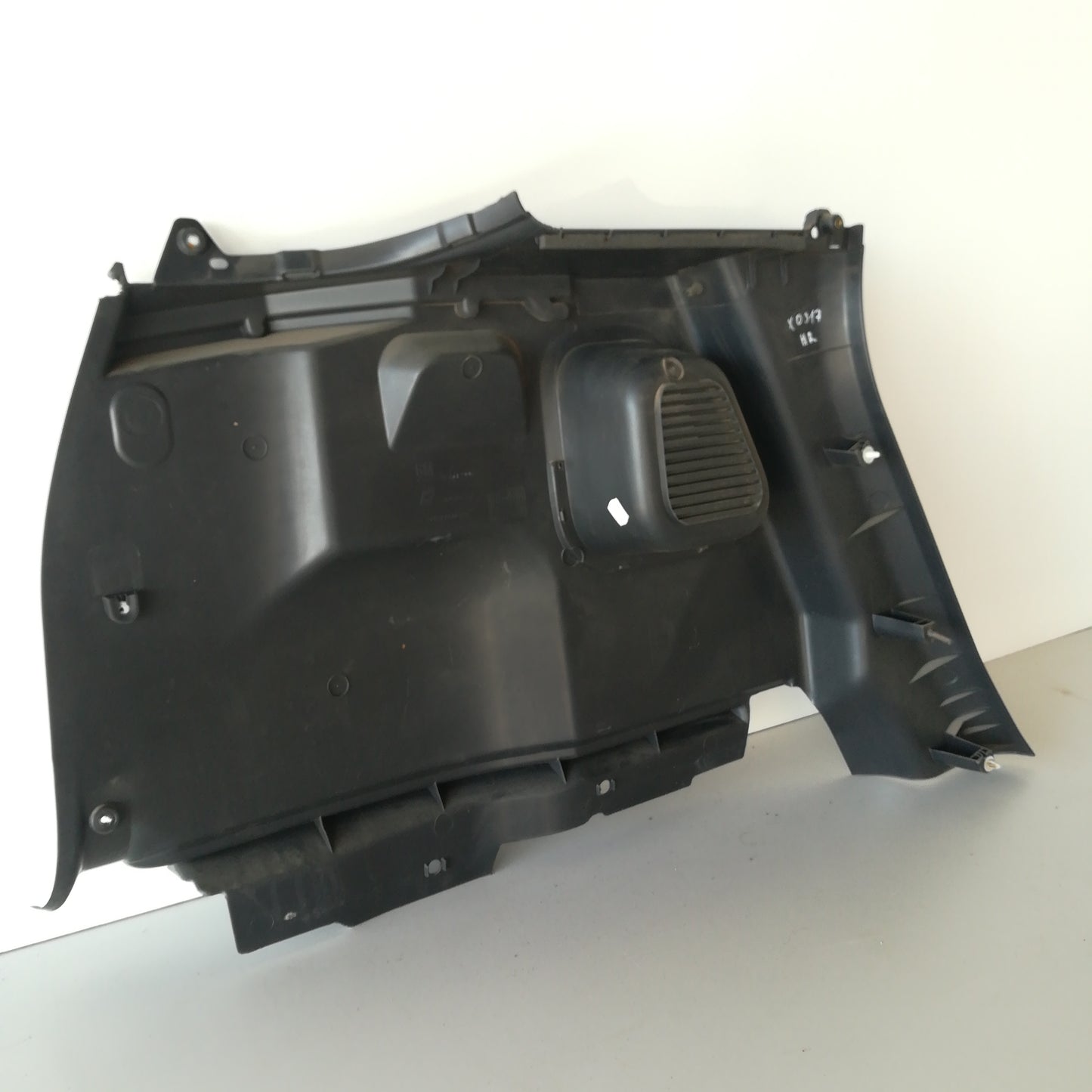 Панел страничен десен в багажник Opel Meriva A