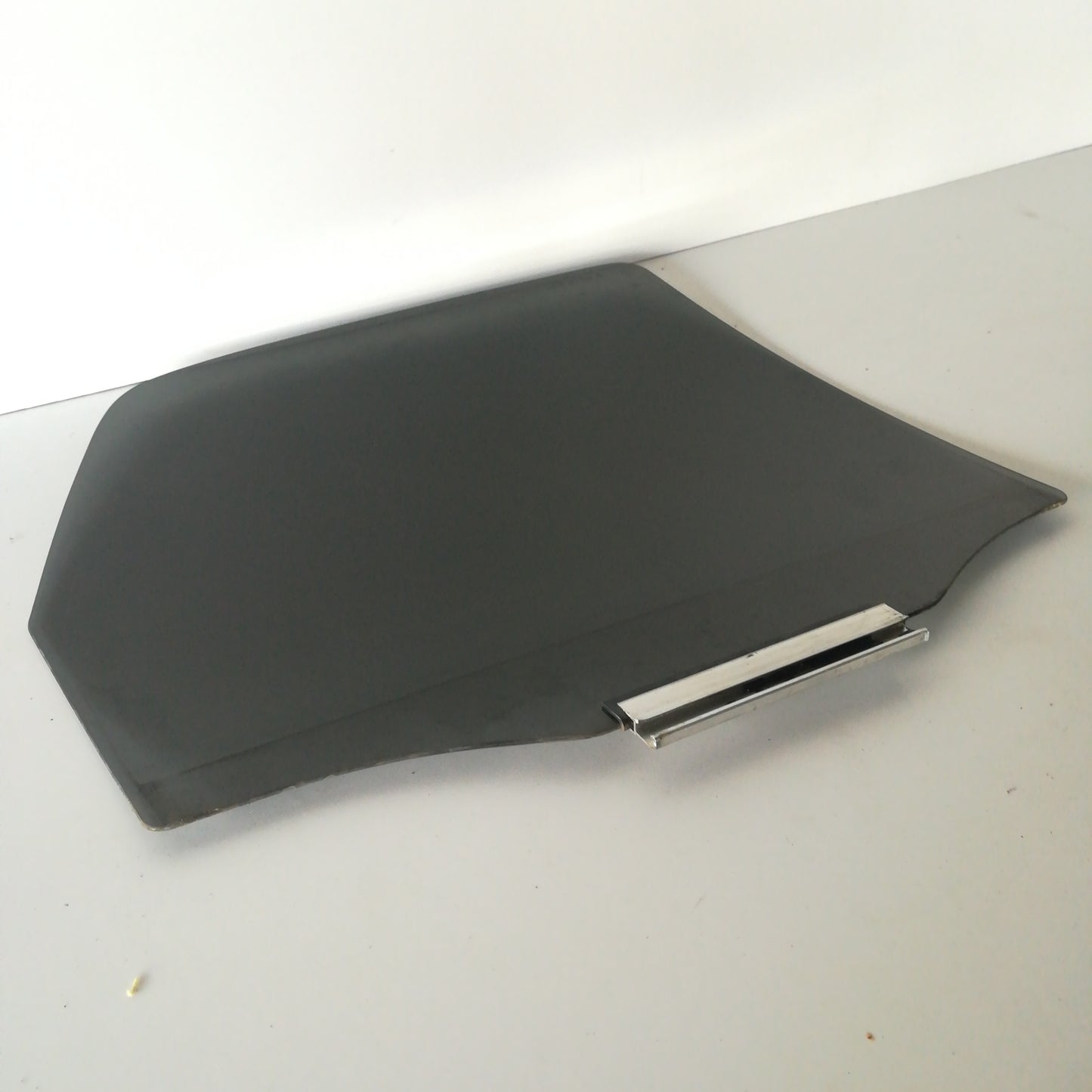 Стъкло задна лява врата затъмнено Opel Meriva A