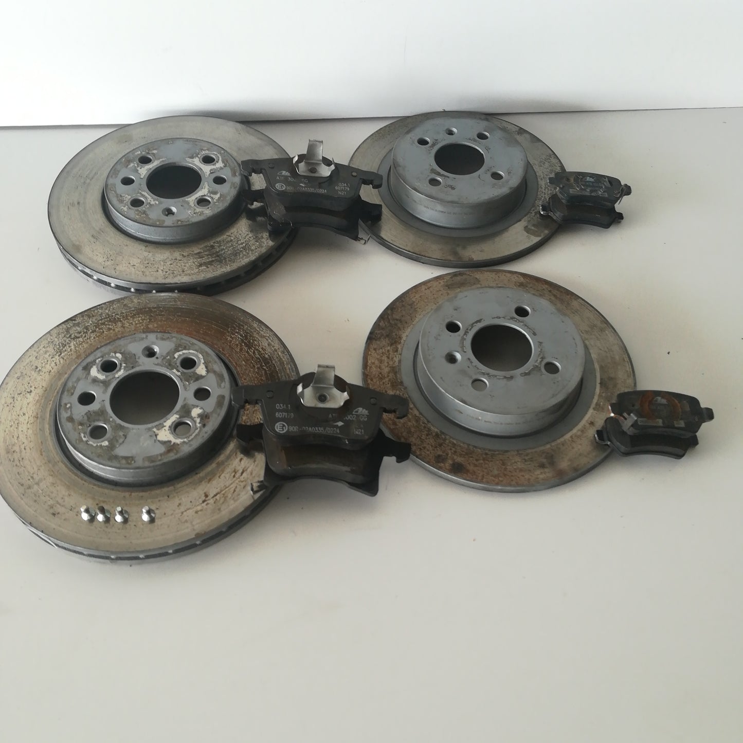 Satz Bremsscheiben Beläge vorne und hinten Ate Opel Meriva A
