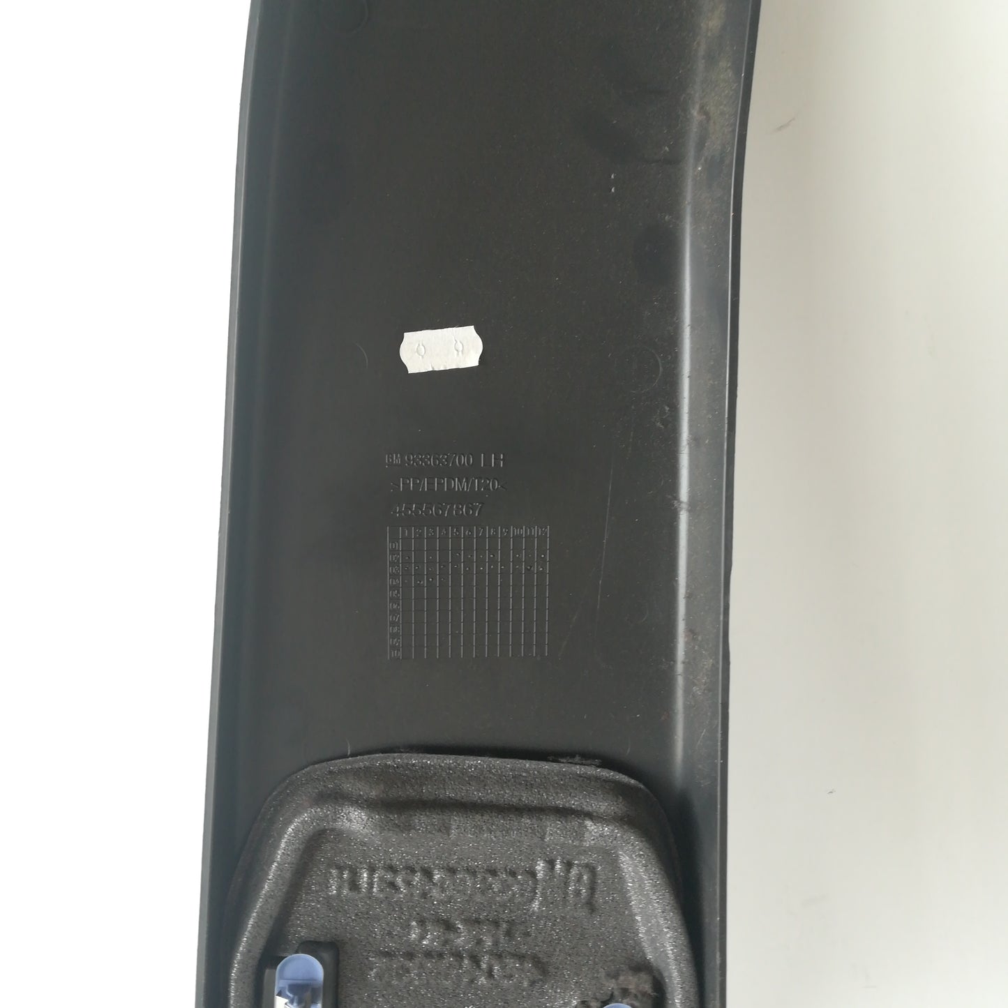 Капак долен ляв средна колона Opel Meriva A