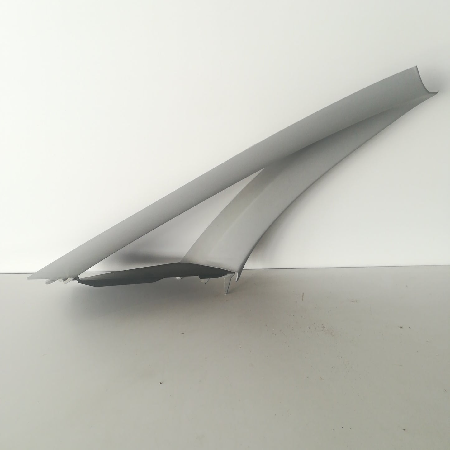 Лайсна дясна предна колона Opel Meriva A