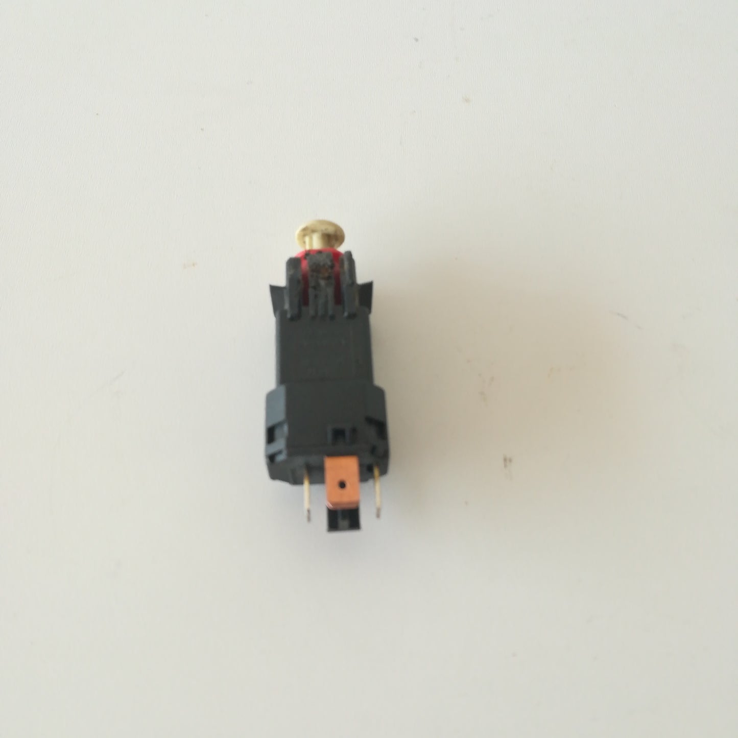 Превключвател стоп светлини спирачен педал Opel Meriva A