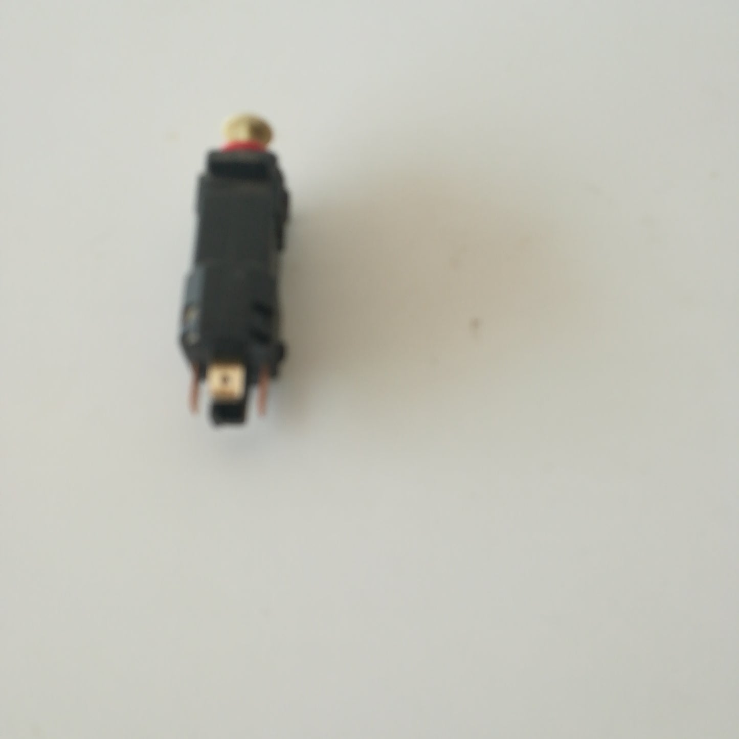 Превключвател стоп светлини спирачен педал Opel Meriva A