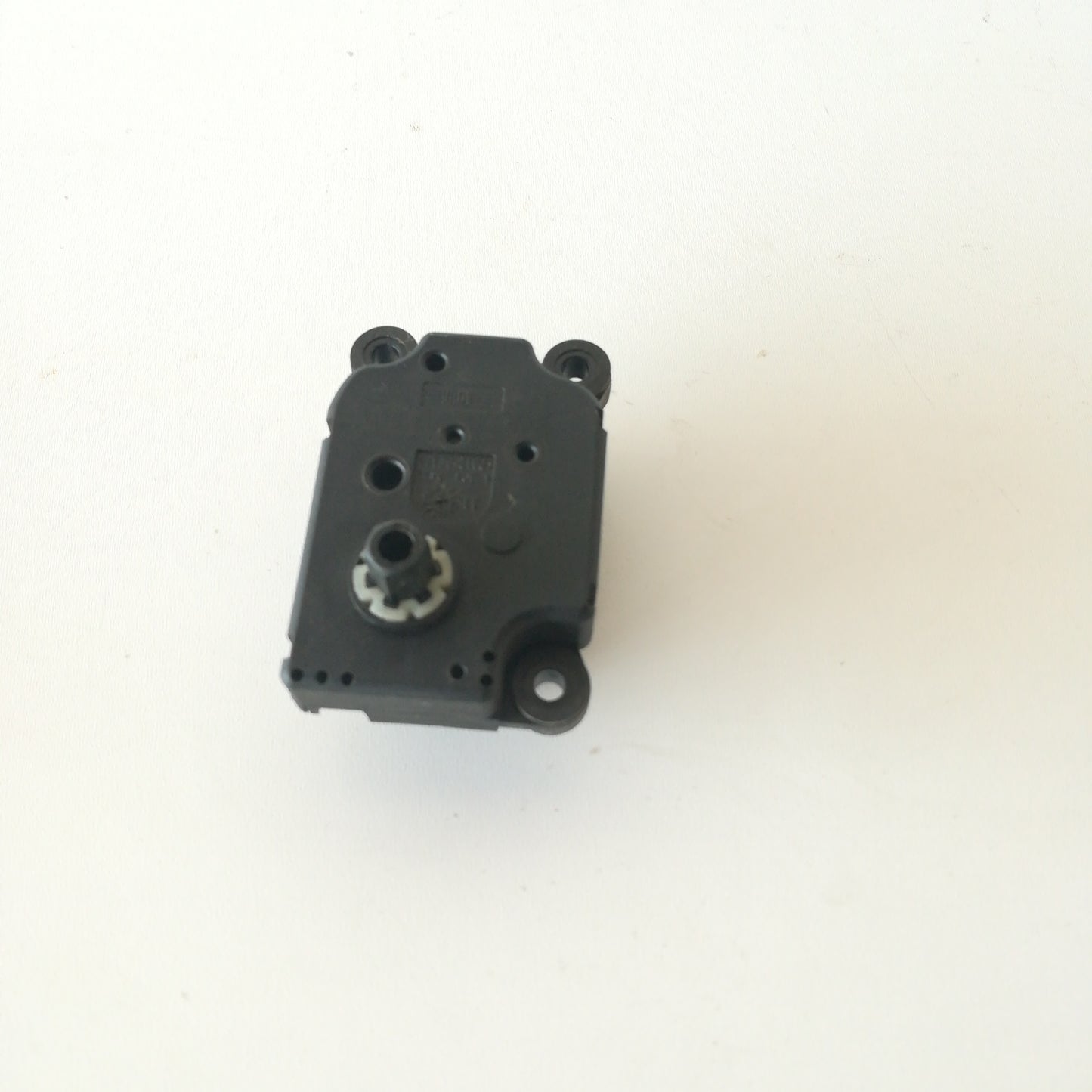 Актуатор серво клапа парно климатроник Opel Meriva A