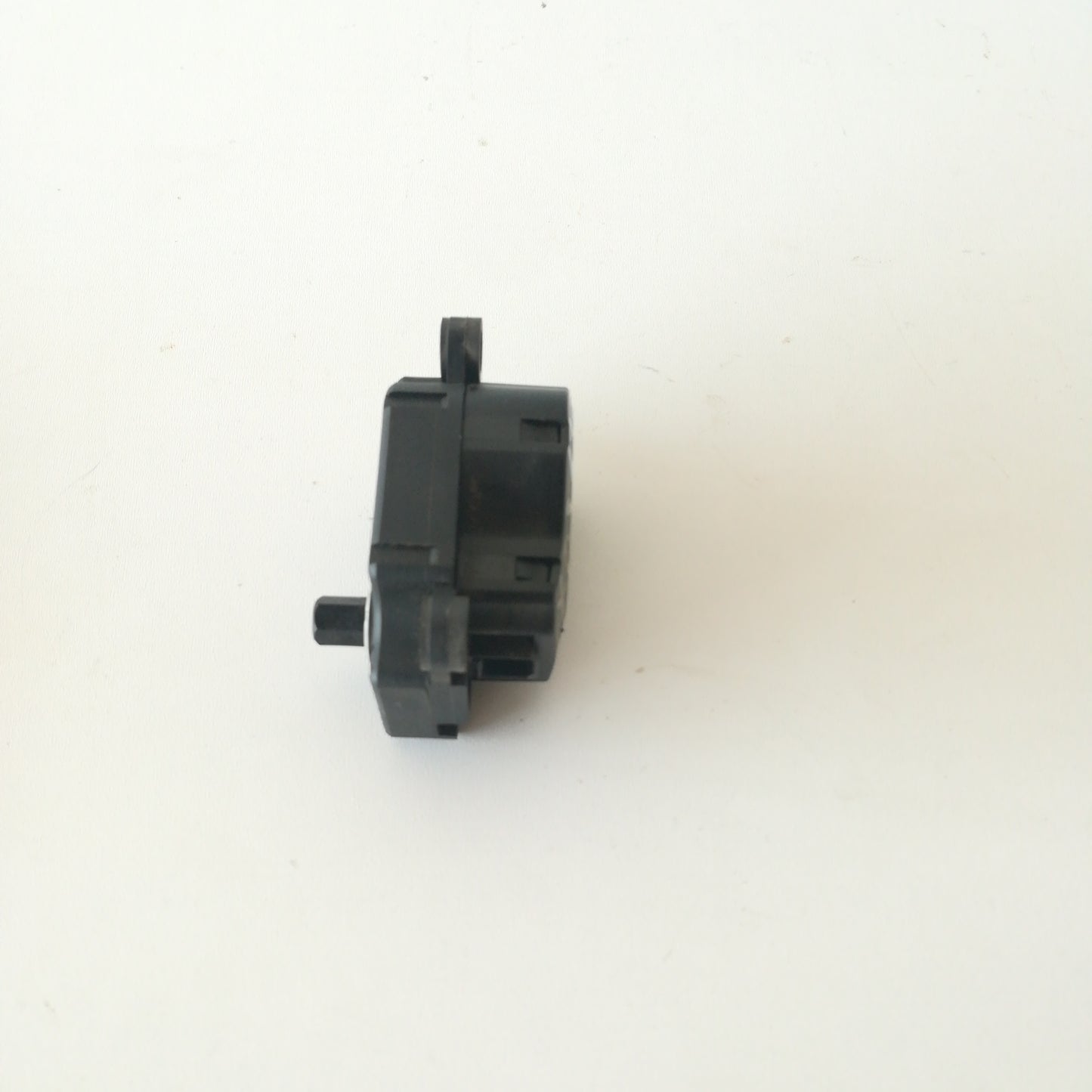 Актуатор серво клапа парно климатроник Opel Meriva A