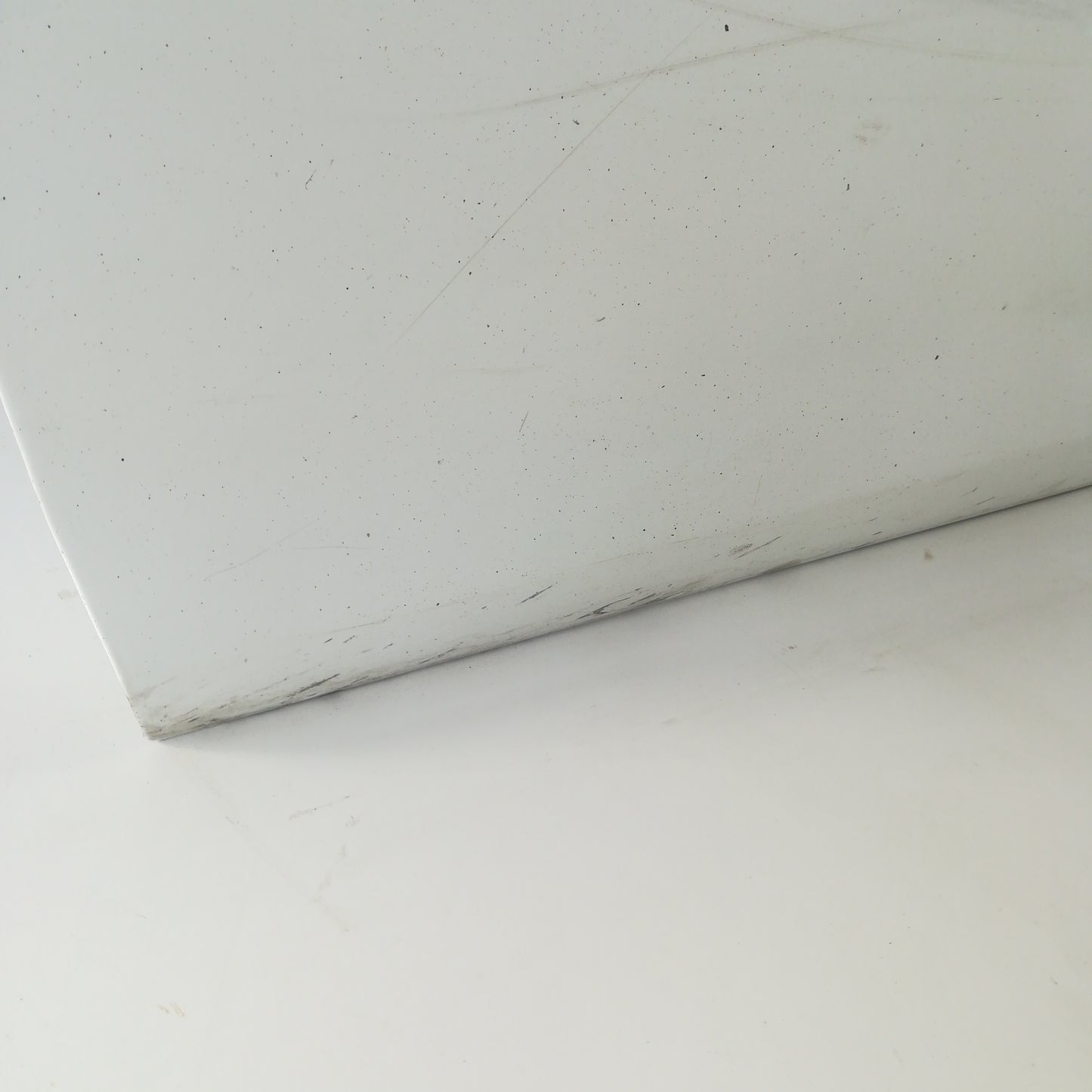 Врата предна лява бяла Z474 Opel Corsa D 2/3 врати