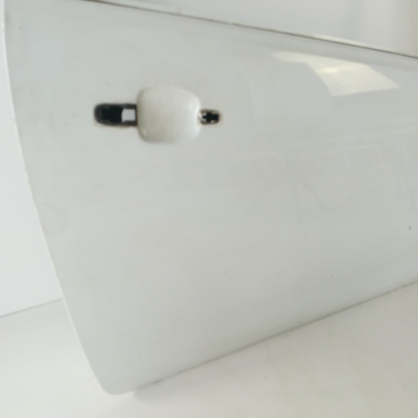 Врата предна дясна бяла Z474 Opel Corsa D 2/3 врати