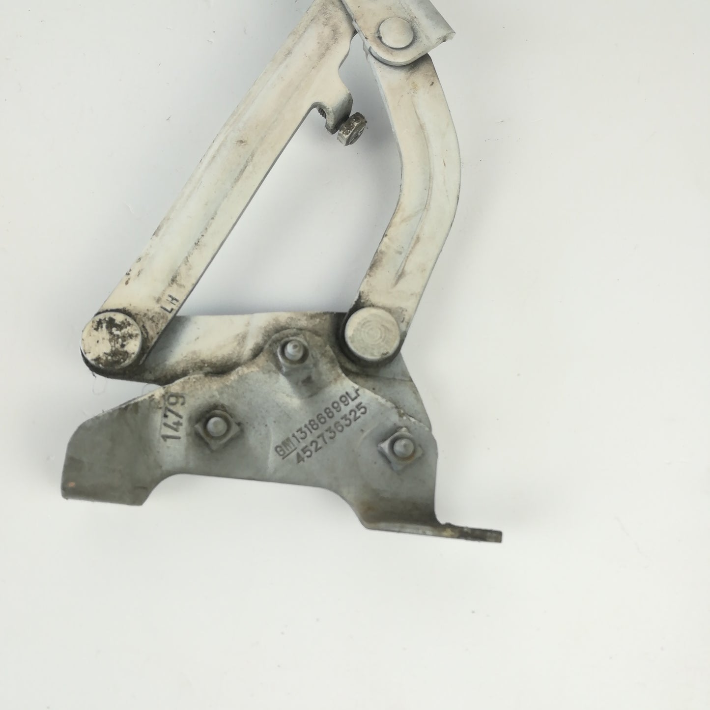 Комплект панти преден капак лява дясна бели Z474 Opel Corsa D