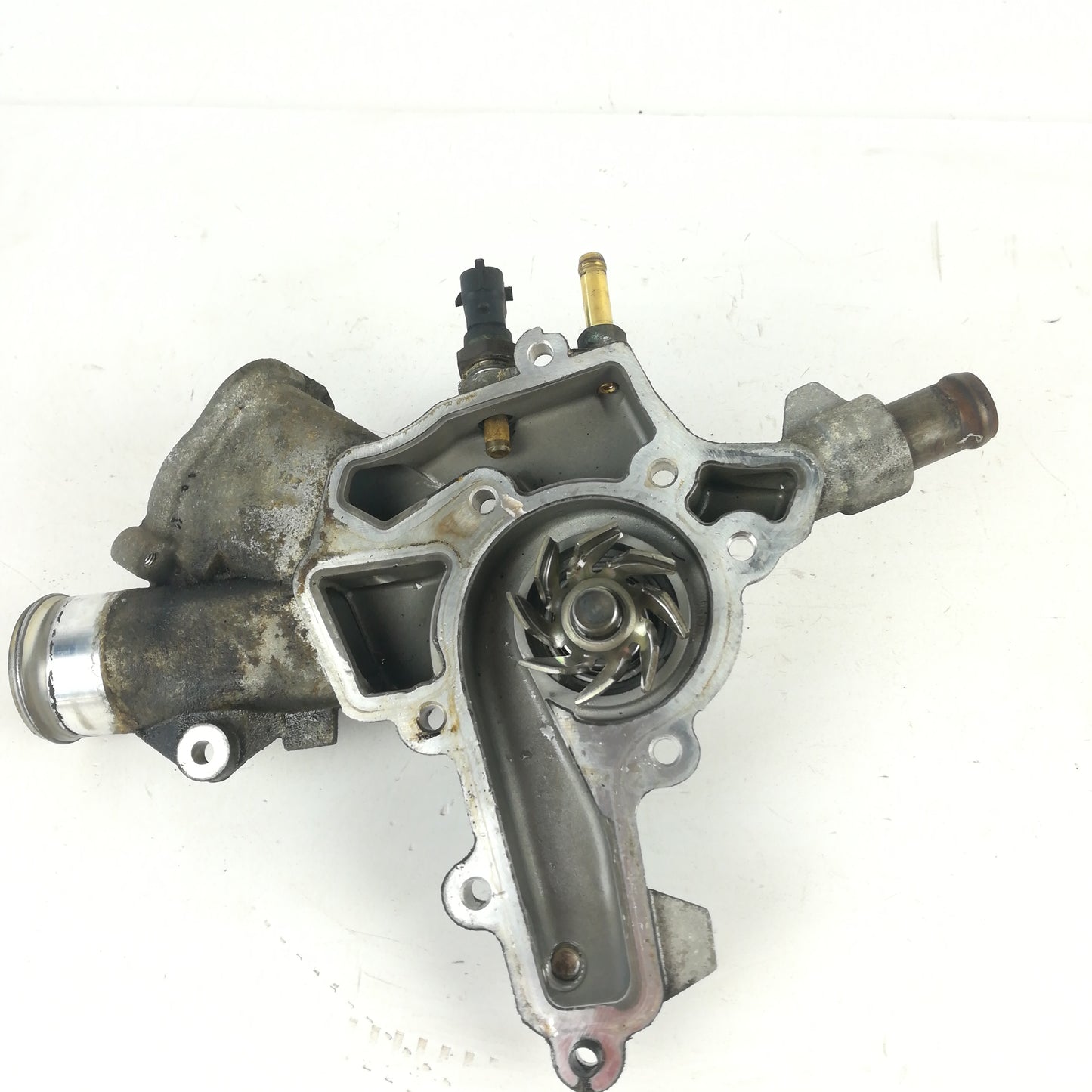 Водна помпа Z12XEP Opel Corsa D 1.2