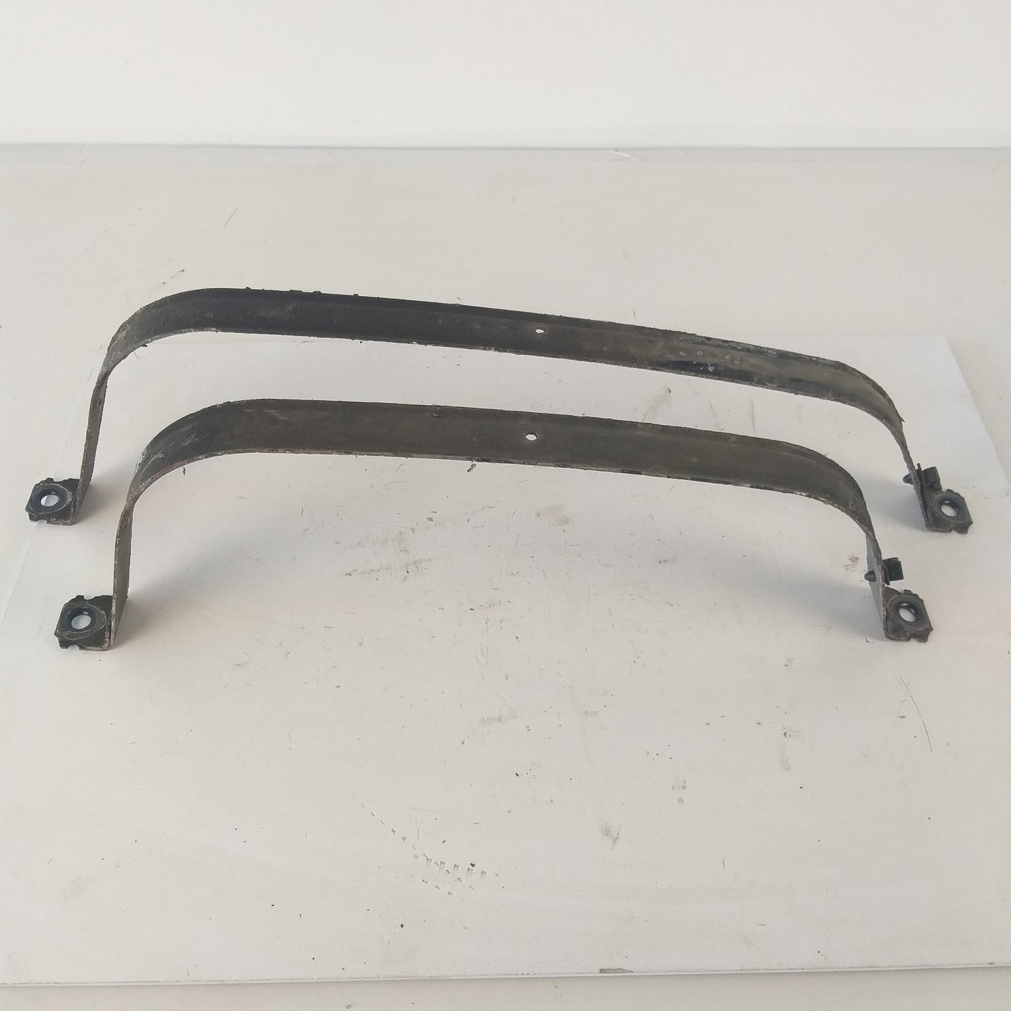 Комплект ленти държачи резервоар гориво бензин Opel Corsa D