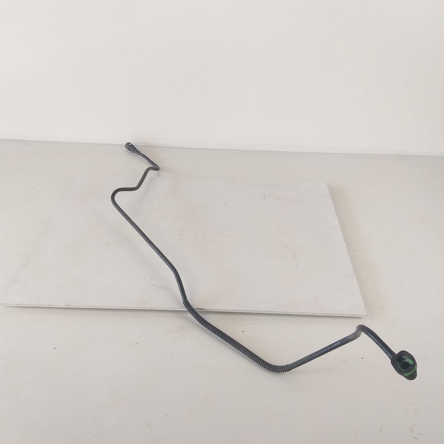 Тръба маркуч изпарение вентилация резервоар гориво Opel Corsa D