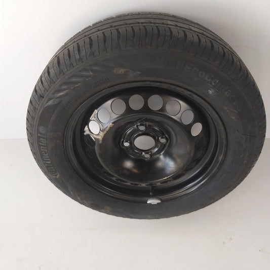 Стоманена джанта 15"цола 6Jx15H2 ET39 4x100 лятна гума Continental 185/65/R15 Opel Corsa D