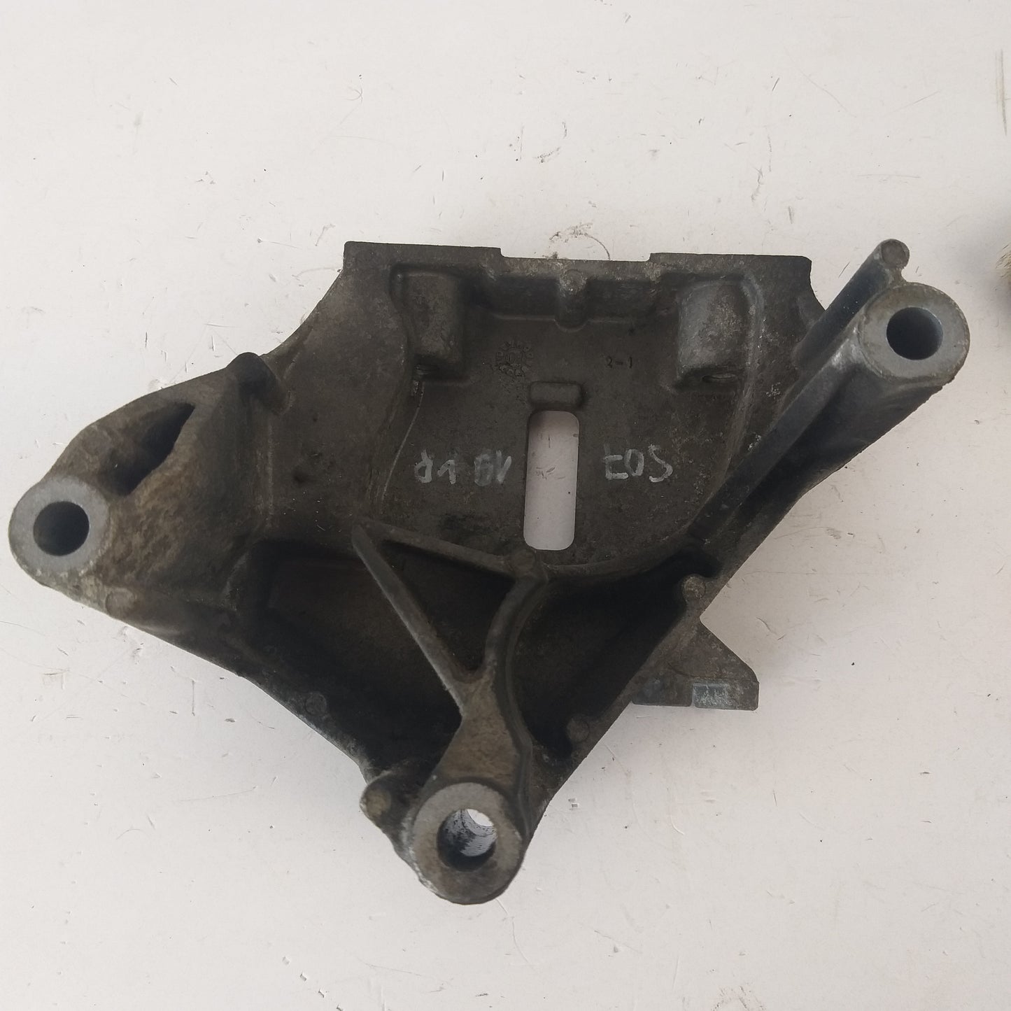 Стойка тампон двигател дясна страна Z12XEP Opel Corsa D 1.2