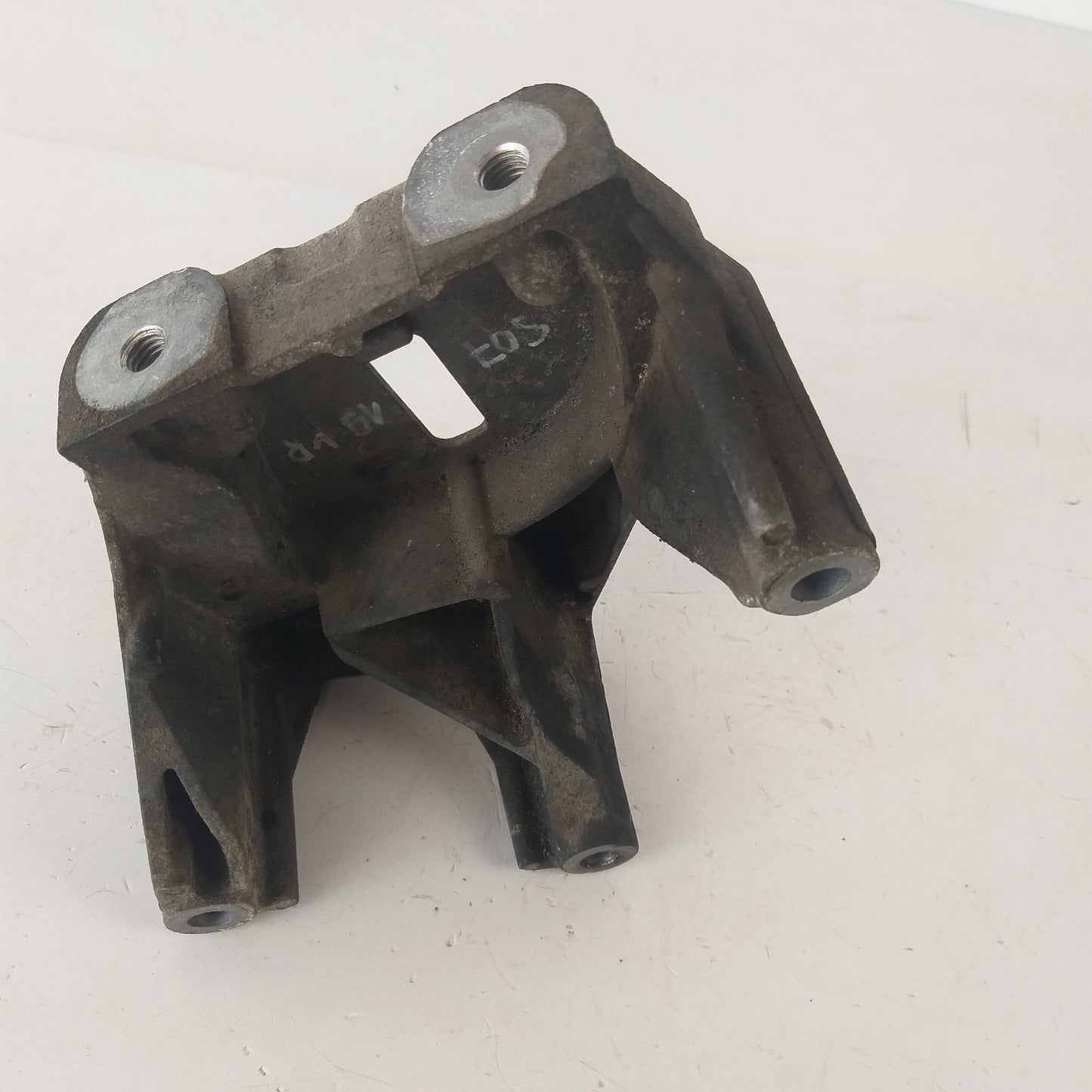 Стойка тампон двигател дясна страна Z12XEP Opel Corsa D 1.2