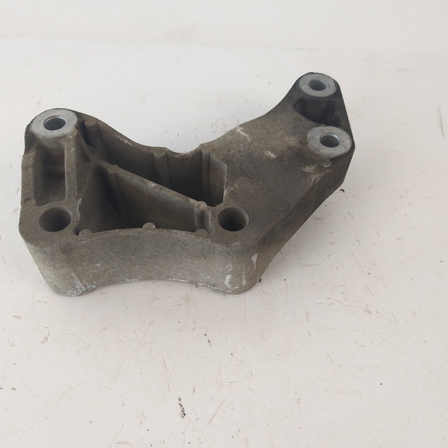 Стойка тампон двигател лява страна Z12XEP Opel Corsa D 1.2