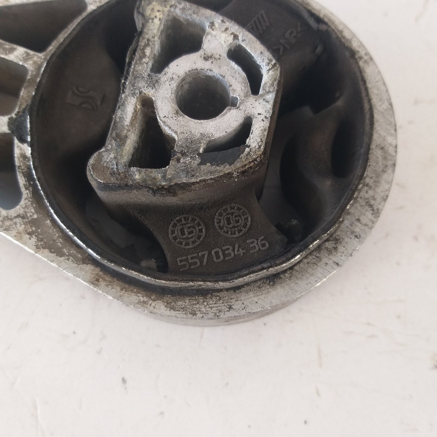 Тампон двигател купе Z12XEP Opel Corsa D 1.2