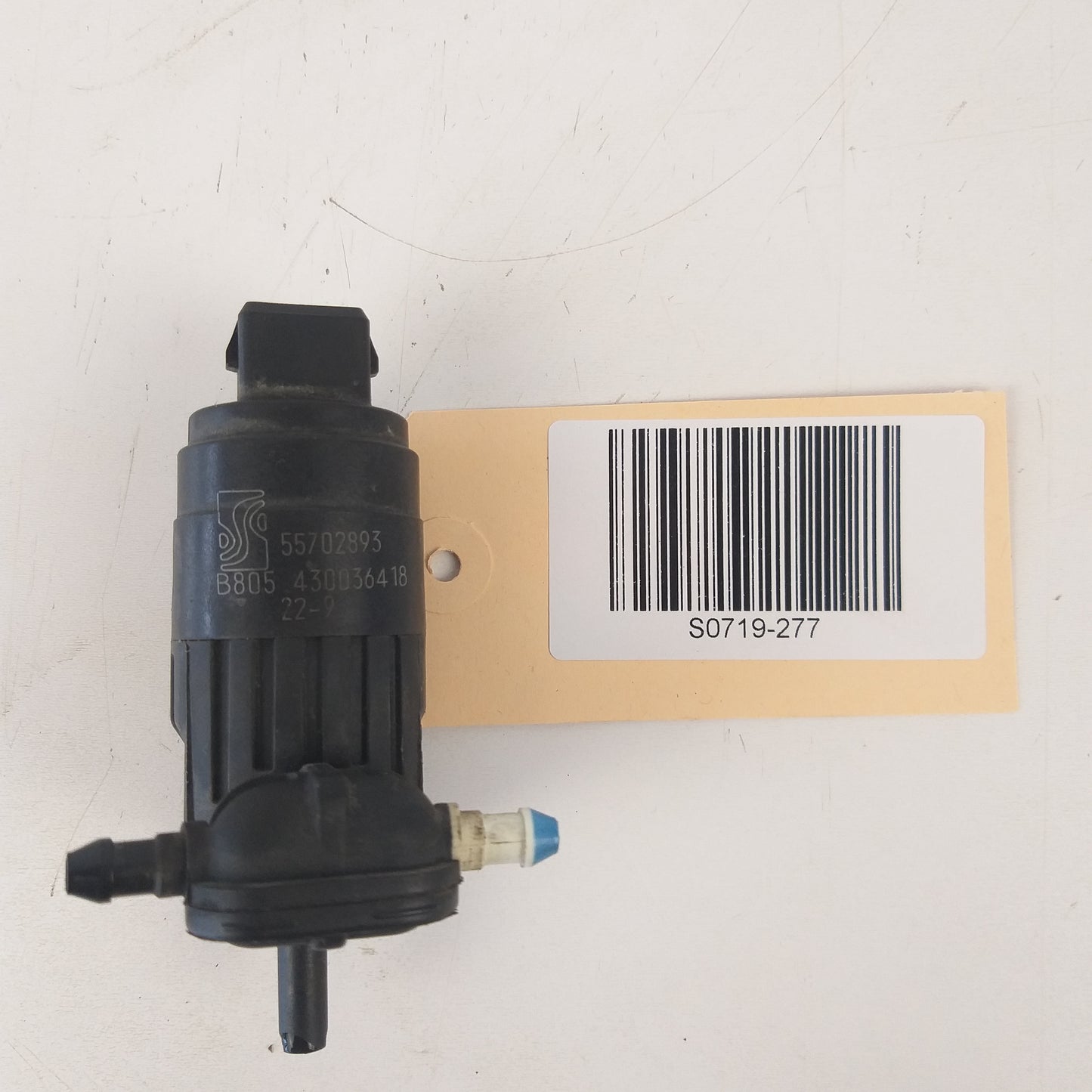 Помпа казанче течност чистачки Opel Corsa D