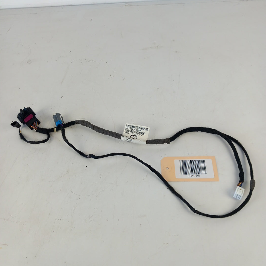 Кабел централна предна конзола Opel Astra J