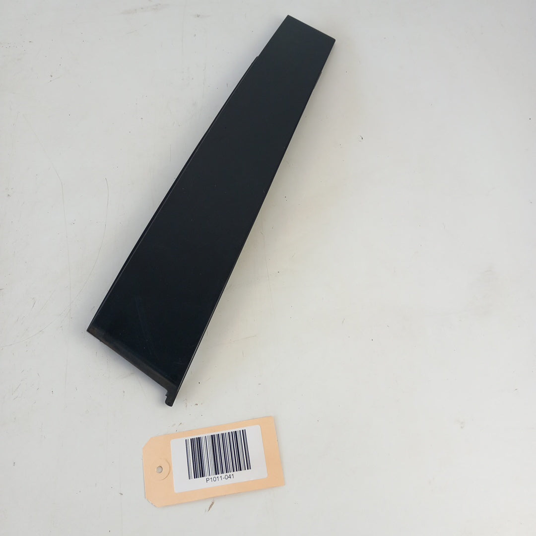 Капак десен рамка прозорец задна дясна врата Opel Astra J 5 врати