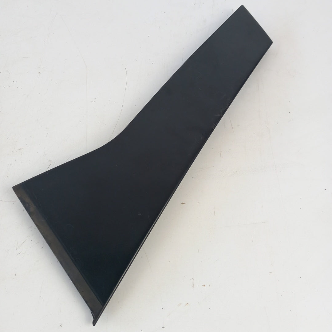 Капак ляв заден рамка прозорец задна лява врата Opel Astra J 5 врати