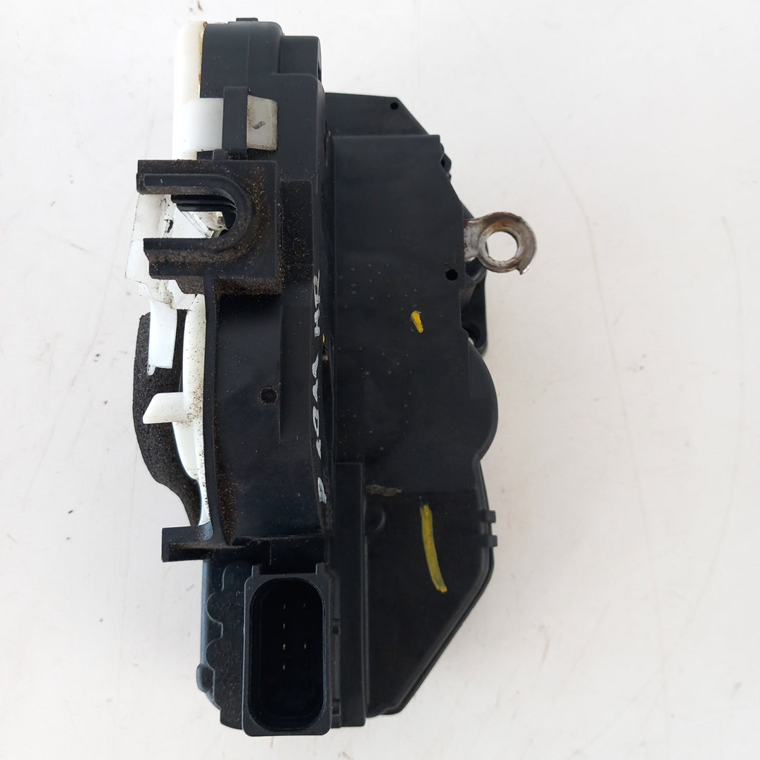 Брава актуатор задна дясна врата RHD десен волан Opel Astra J