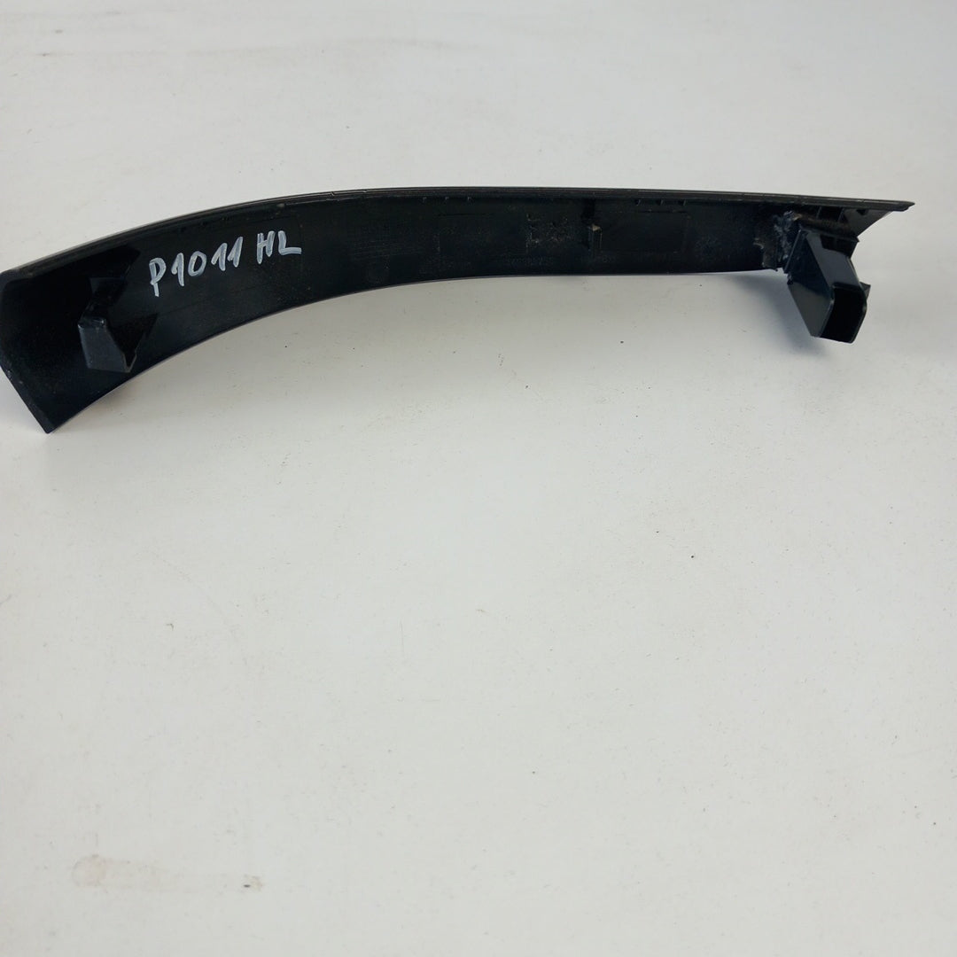 Лайсна лява дръжка врата задна Opel Astra J 5 врати