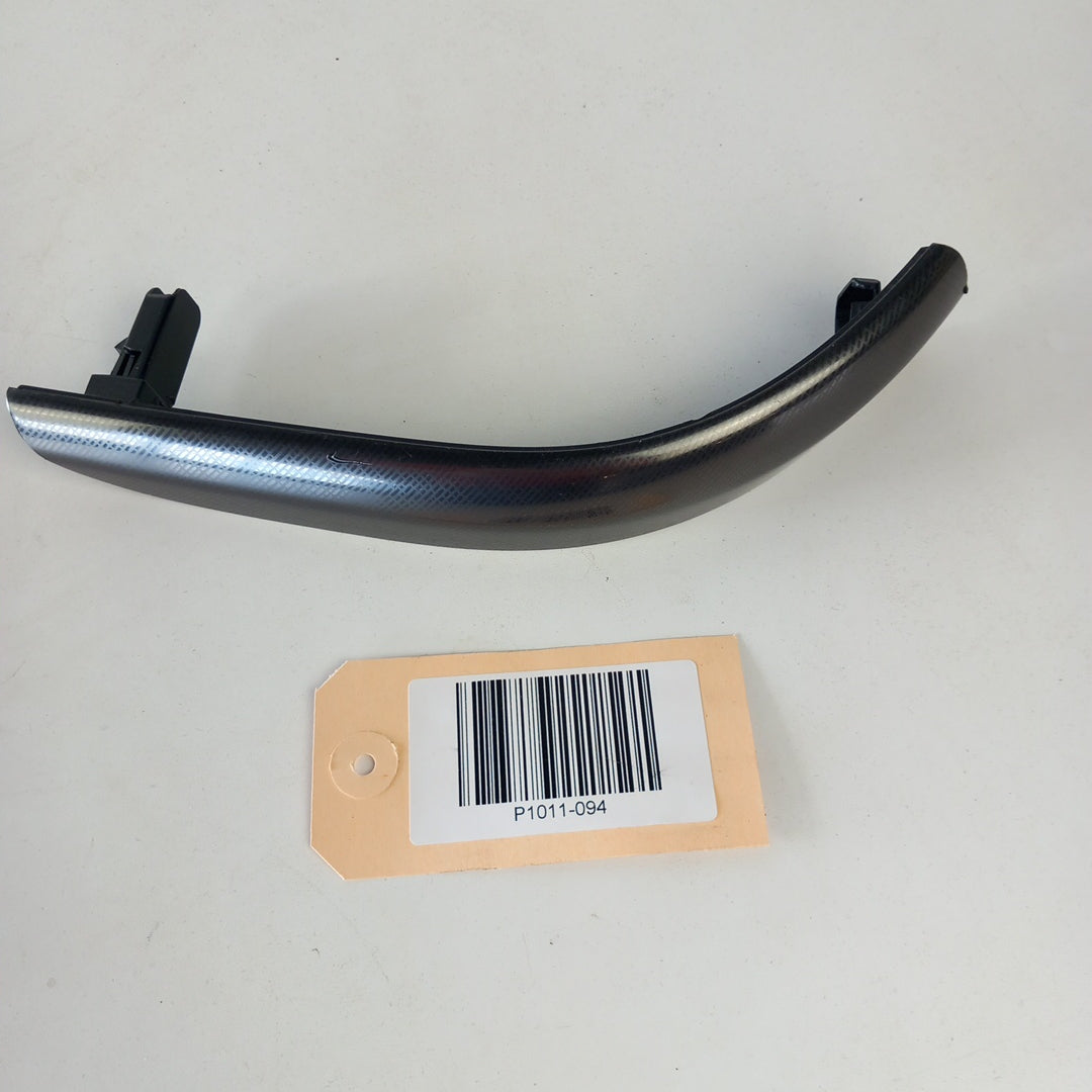 Лайсна лява дръжка врата задна Opel Astra J 5 врати