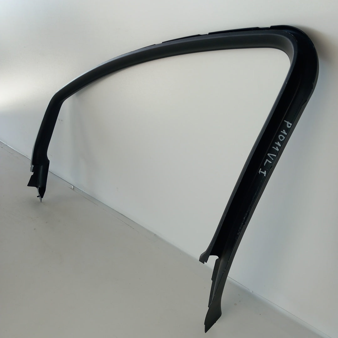 Капак рамка ляв прозорец вътре предна врата Opel Astra J 5 врати