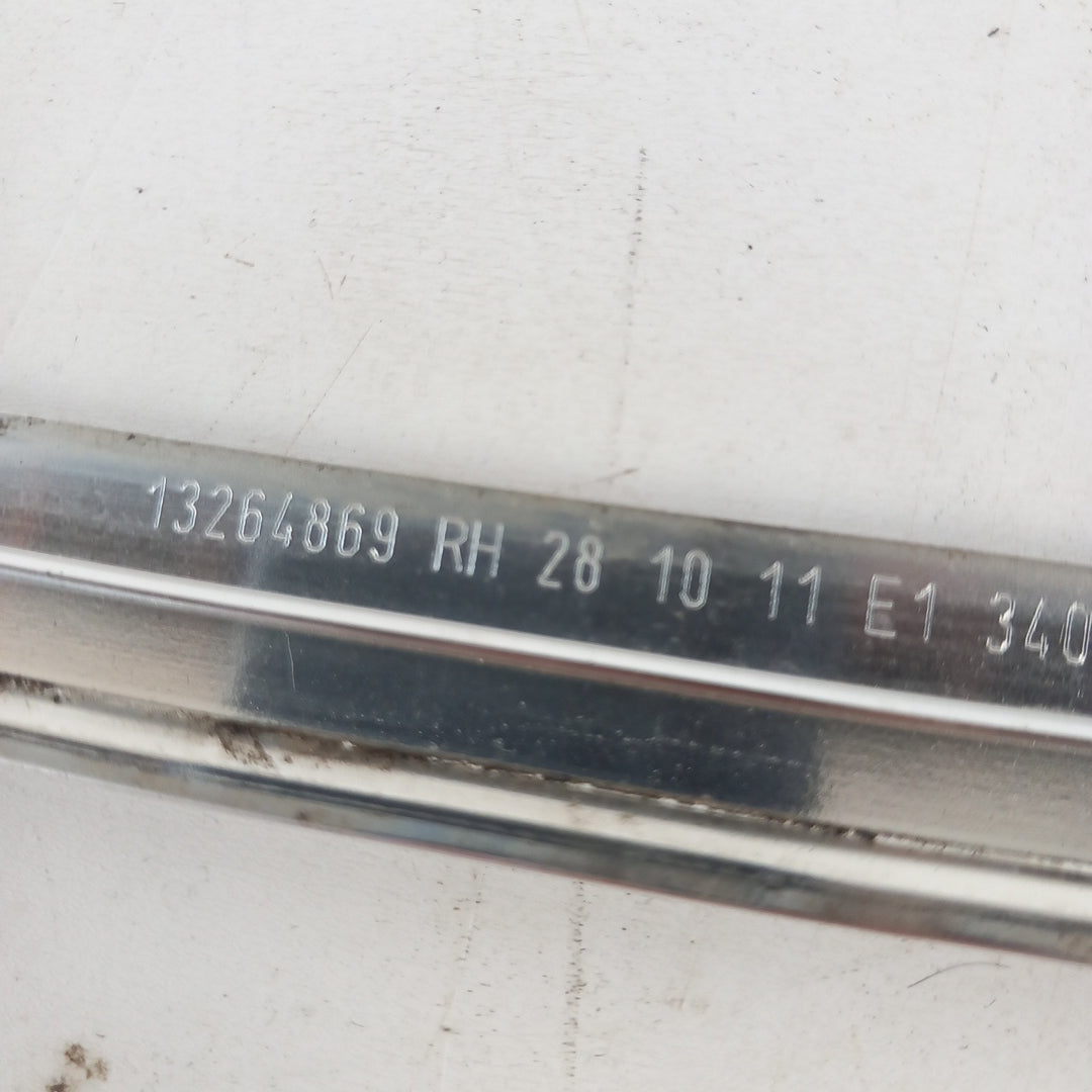 Лайсна хром дясна прозорец горе предна врата Opel Astra J 5 врати