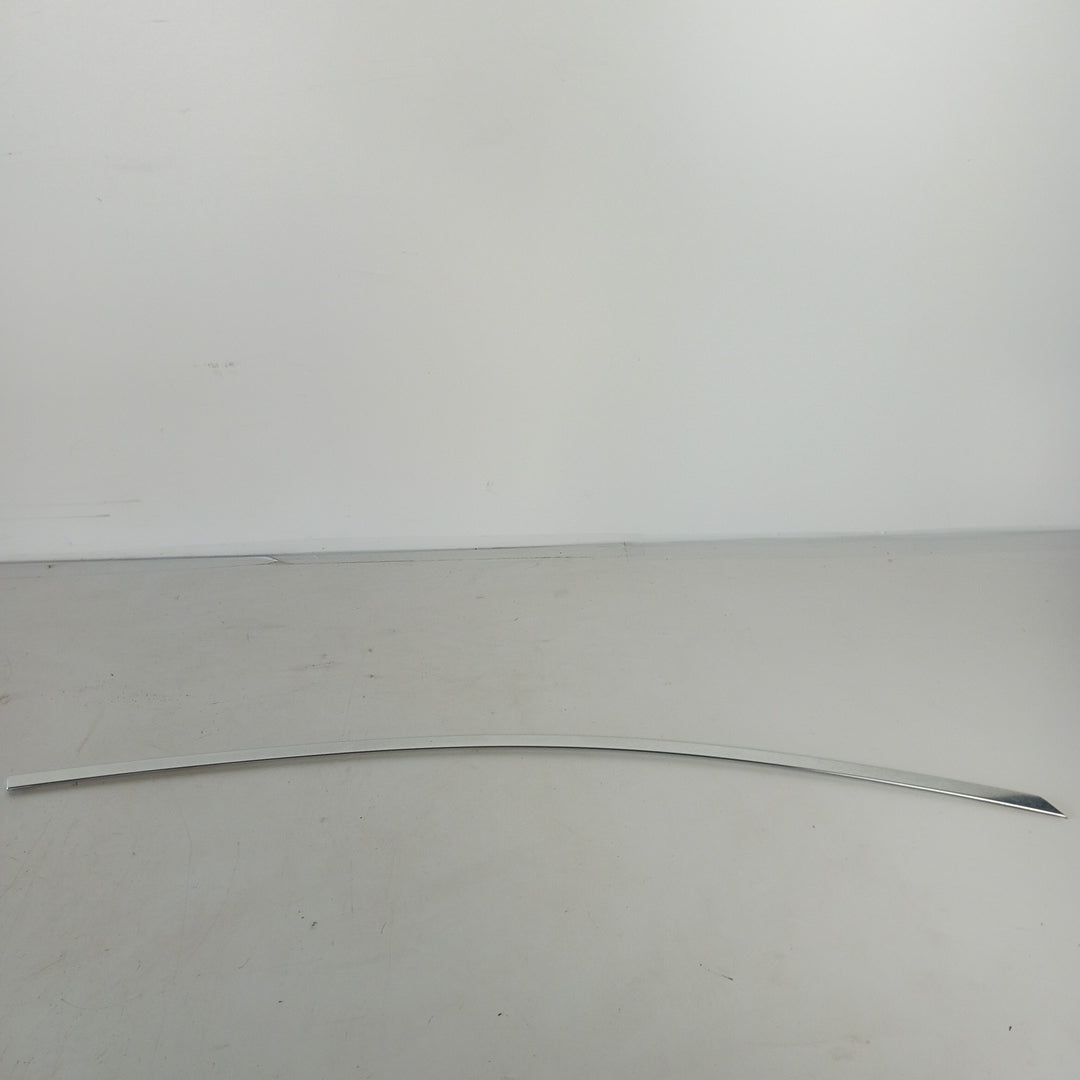 Лайсна хром дясна прозорец горе предна врата Opel Astra J 5 врати