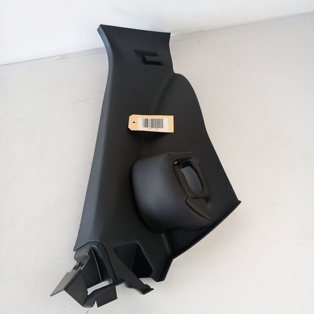 Капак десен заден колона кожена тапицерия Opel Astra J 5 врати