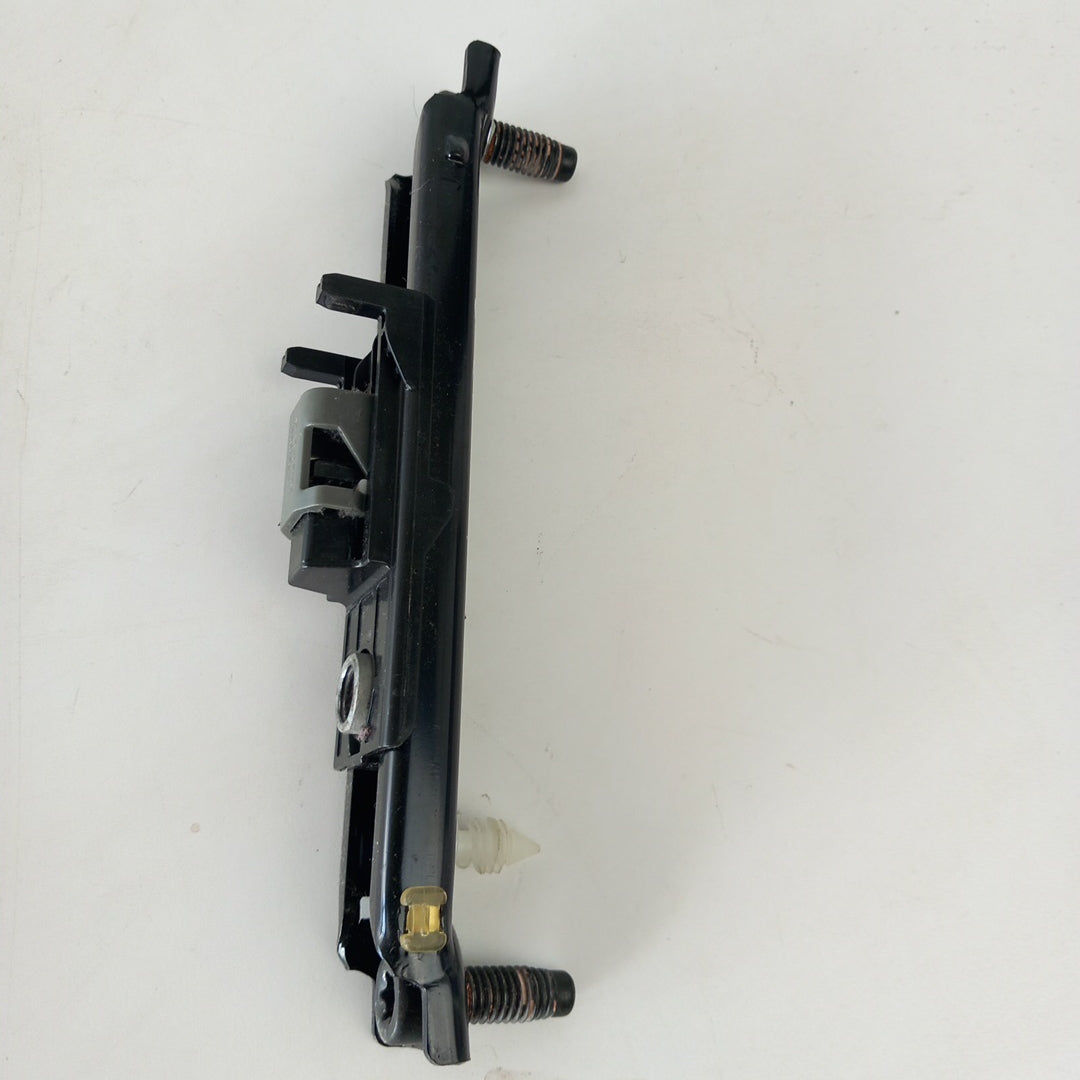 Регулатор височина предпазен колан преден ляв/десен Opel Astra J