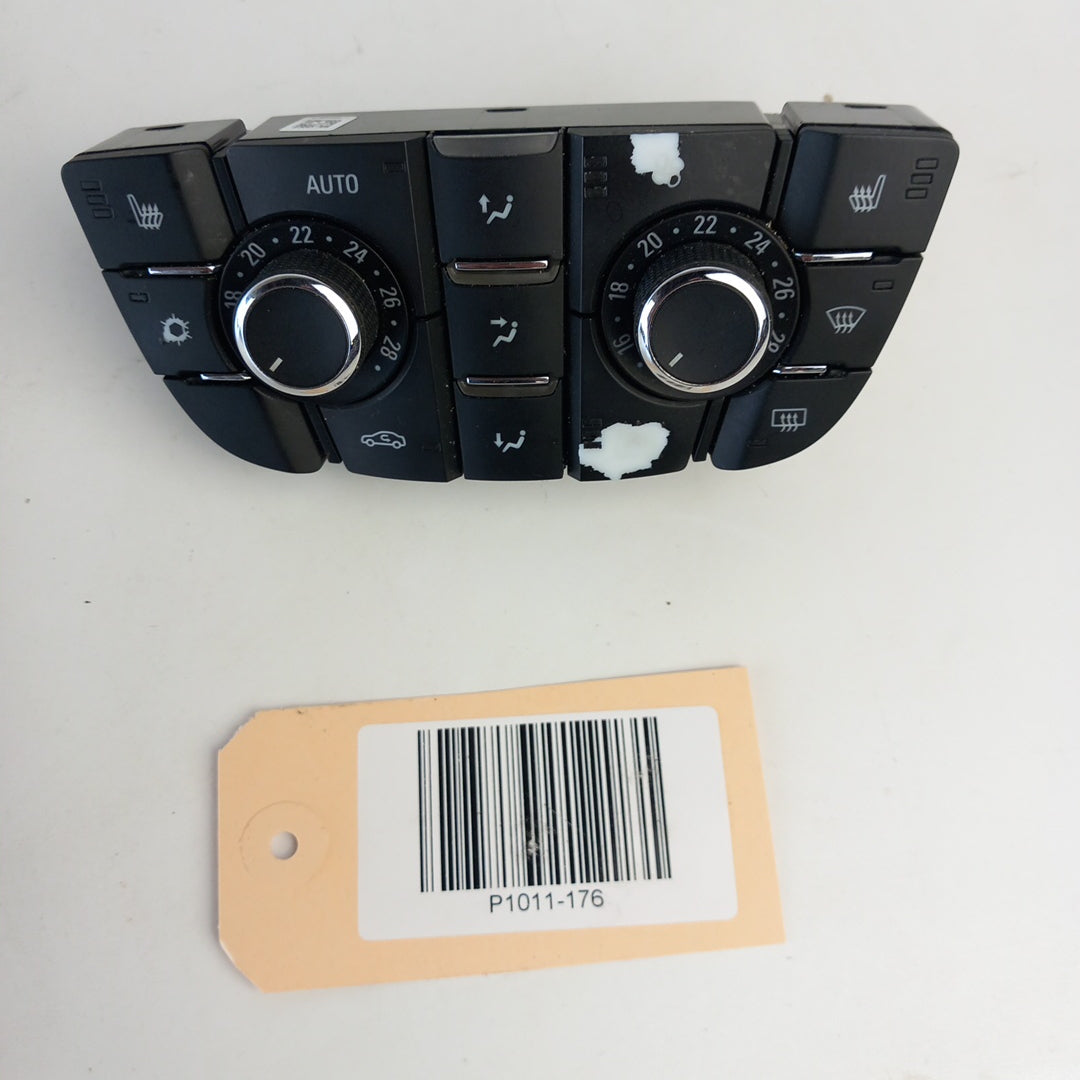 Панел управление климатроник подгрев седалки Opel Astra J