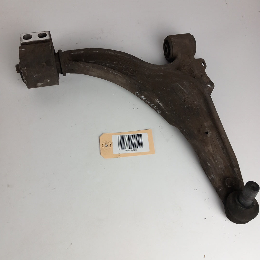 Носач десен преден Opel Astra J