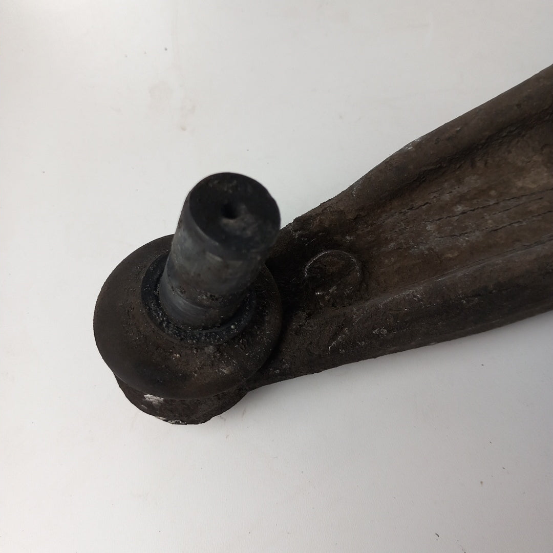 Носач десен преден Opel Astra J