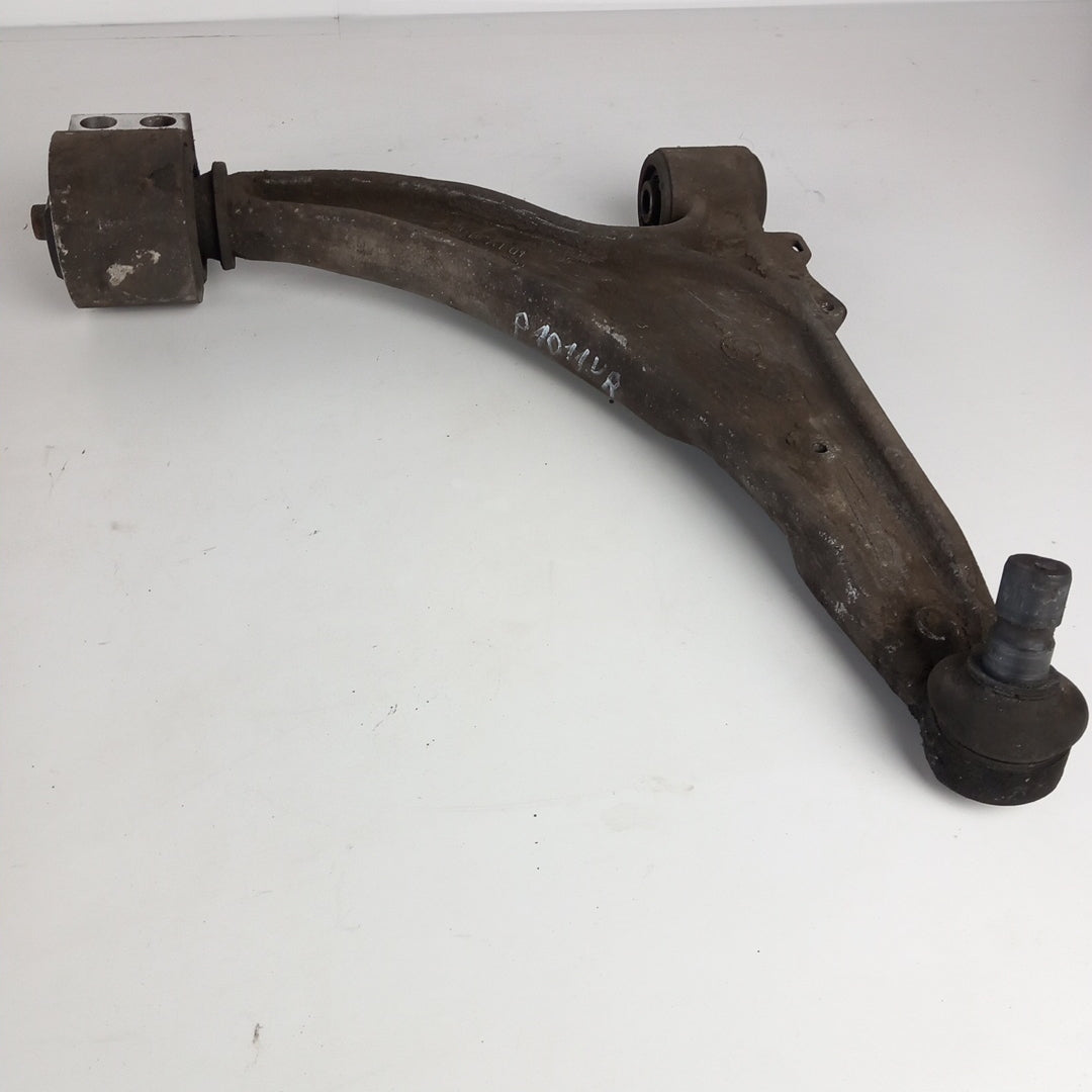 Носач десен преден Opel Astra J