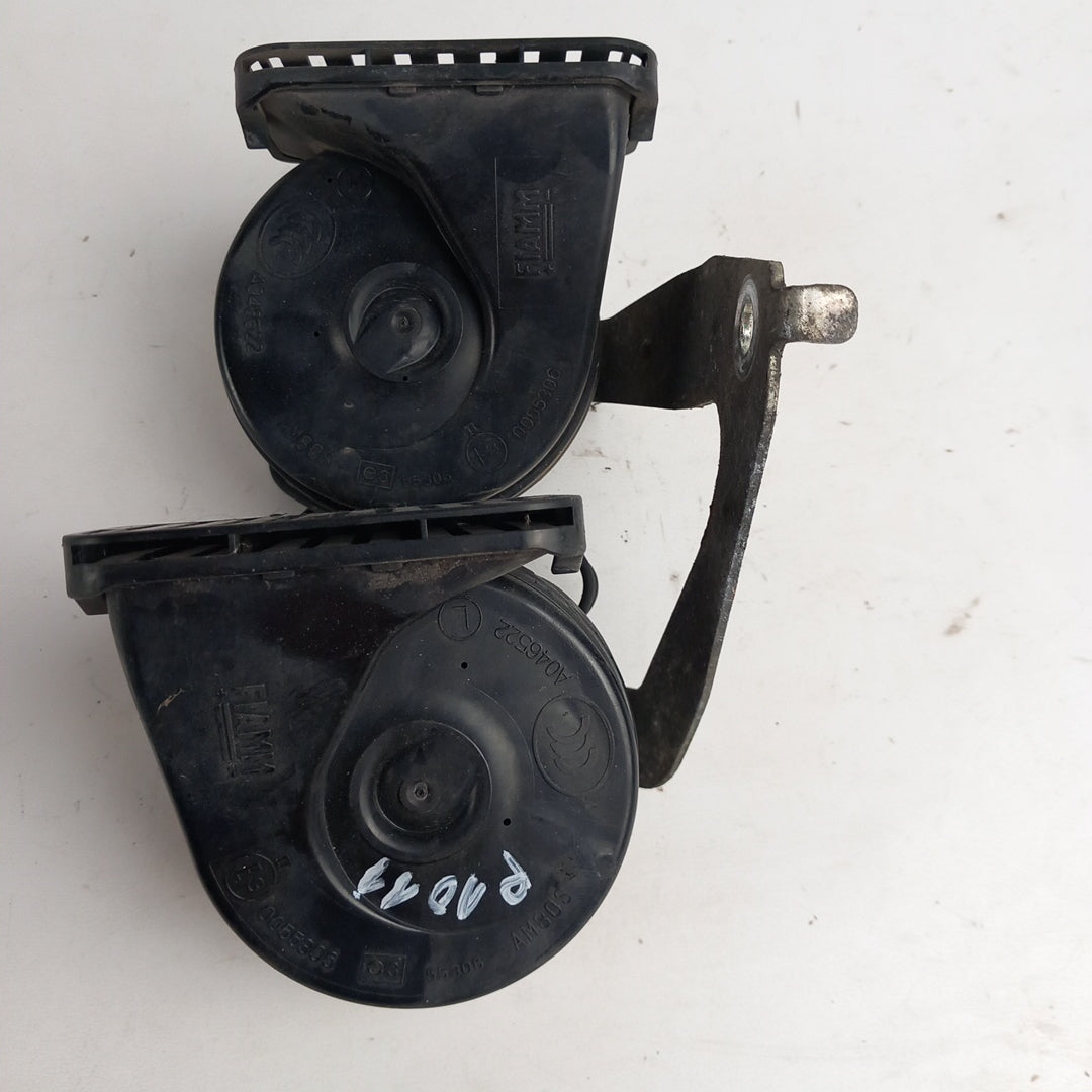 Клаксон сигнален двоен Opel Astra J