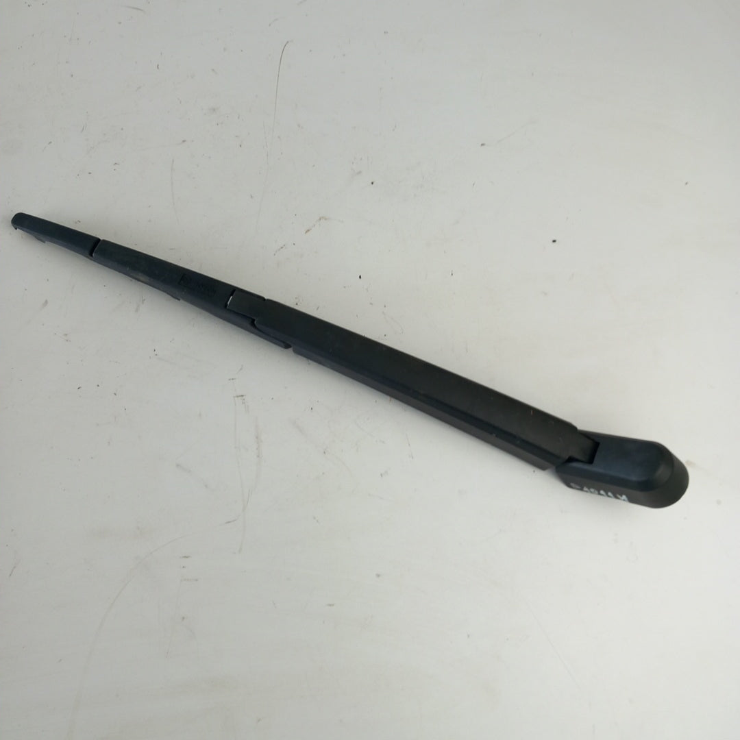 Рамо чистачка задна капак багажник Opel Astra J 5 врати