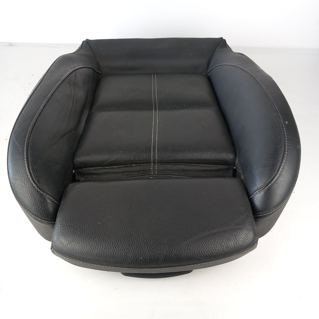 Седалка основа предна дясна кожа TADC Opel Astra J