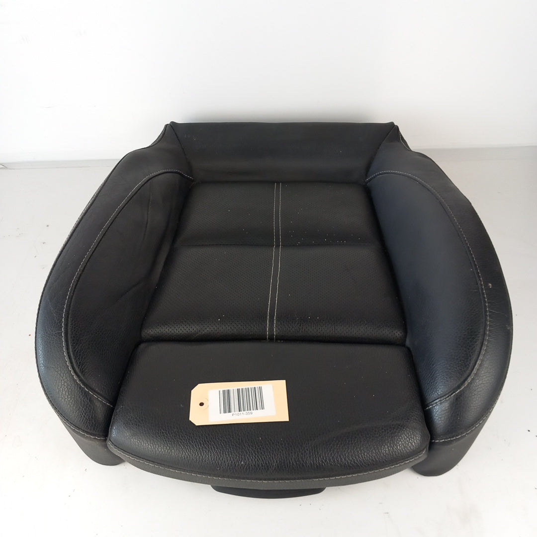 Седалка основа предна дясна кожа TADC Opel Astra J