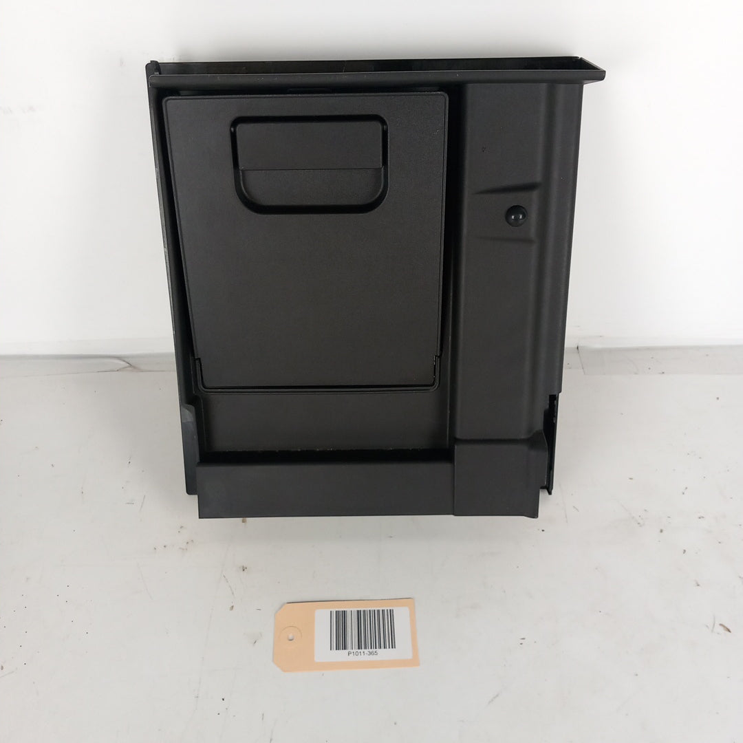 Капак отвор седалка лява задна облегалка Opel Astra J