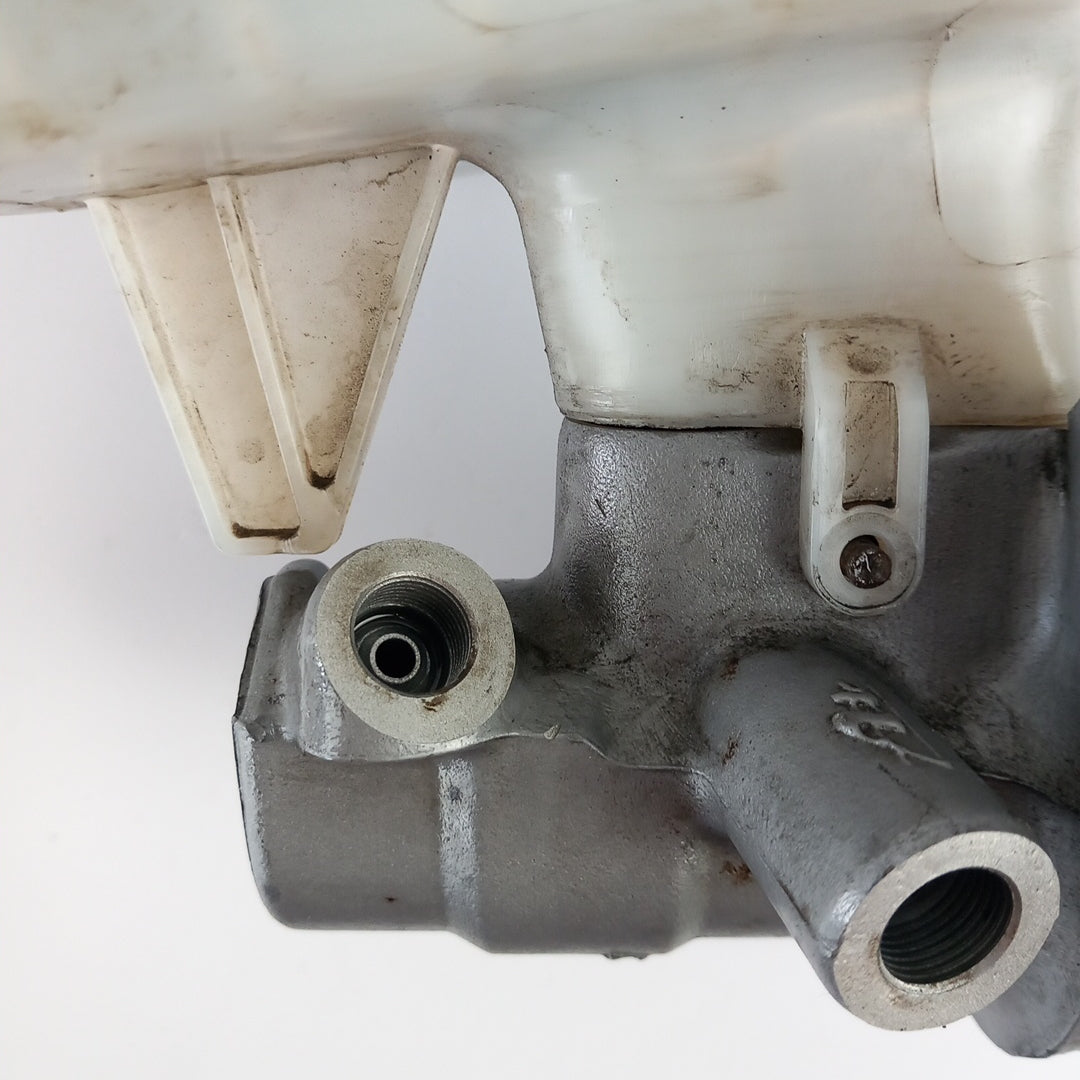 Главен спирачен цилиндър RHD десен волан Opel Astra J