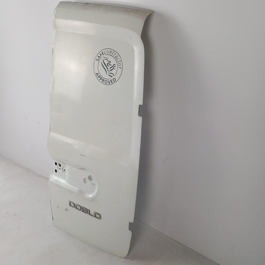 Задна дясна врата бяла Fiat Doblo 263