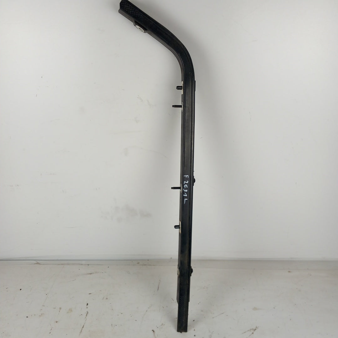 Лайсна плъзгане водач ляв горен  Fiat Doblo 263